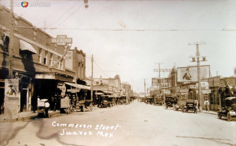 Calle De Comercio.