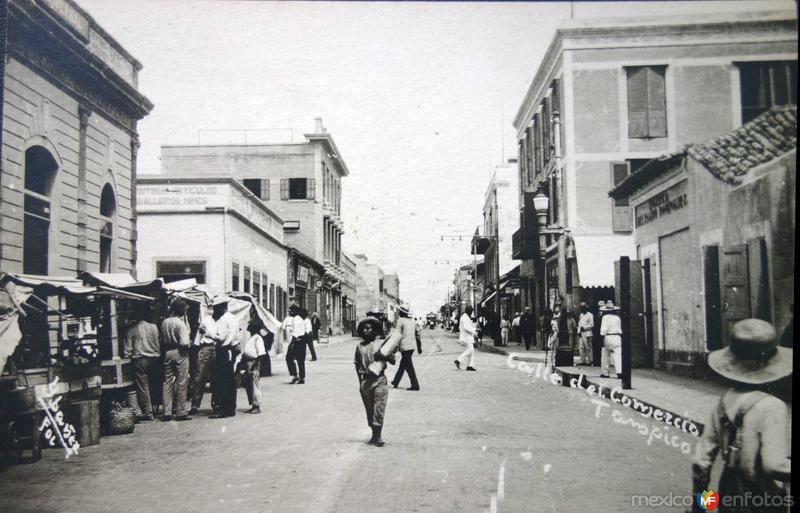 Calle De Comercio.