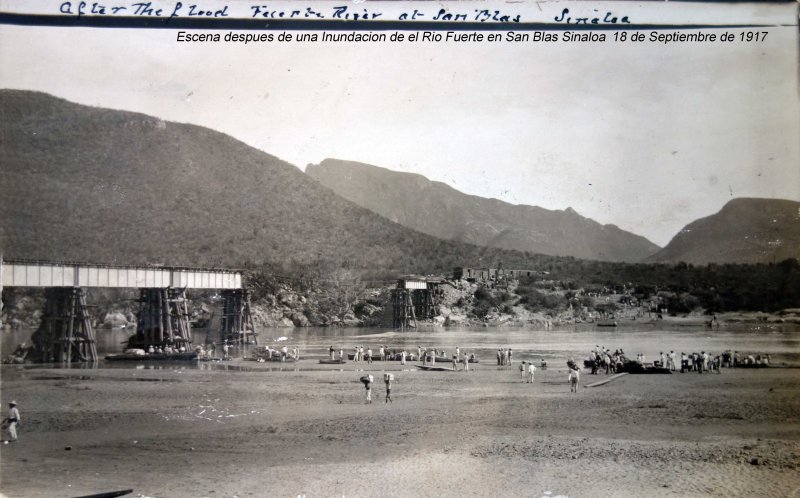 Escena despues de una Inundacion de el Rio Fuerte en San Blas Sinaloa 18 de Septiembre de 1917