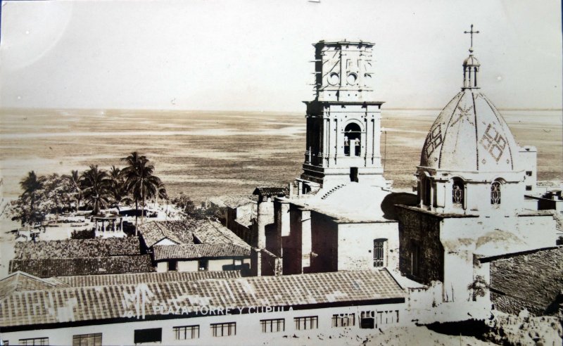 Plaza Torre y Cupula.