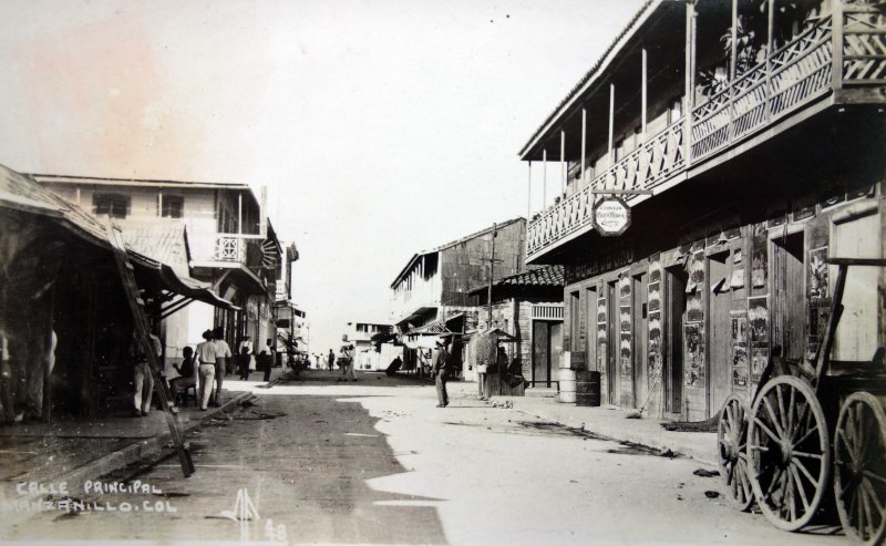 Calle principal ( Circulada el 18 de Noviembre de 1936 ).