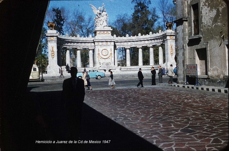 Hemiciclo a Juarez de la Cd.de Mexico (c. 1953)