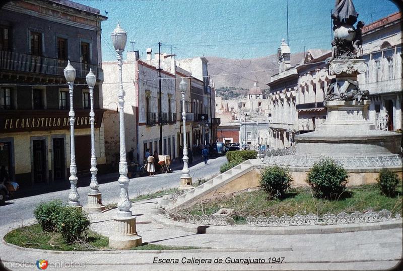 Escena Callejera de Guanajuato (c. 1953).