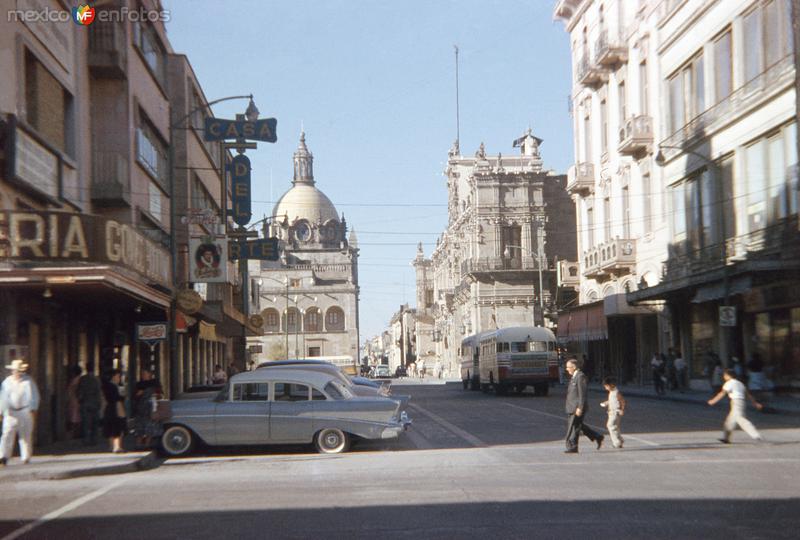 Cruce de Ramón Corona y Avenida Juárez