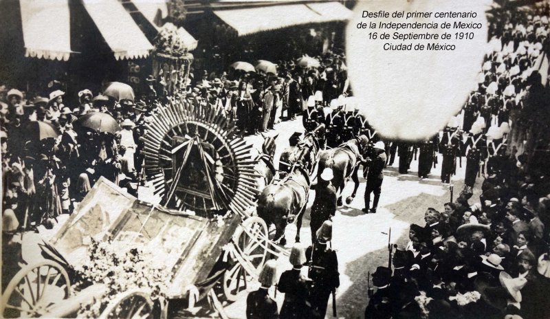 Desfile del primer centenario de la Independencia de Mexico 16 de Septiembre de 1910 Ciudad de México.