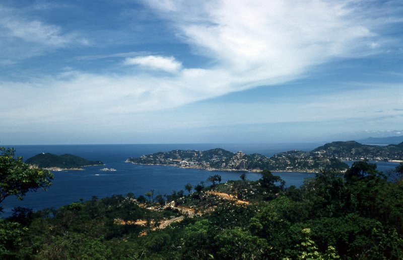 Vista panorámica de Acapulco (1955)