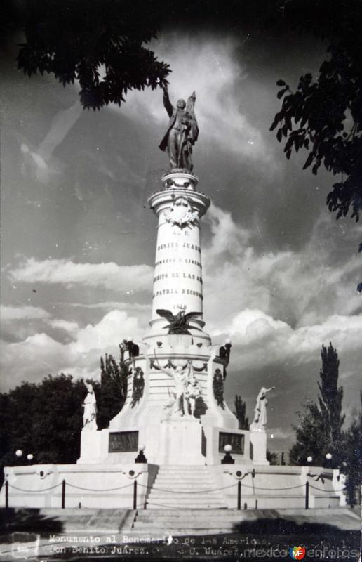 Monumento a Juarez.