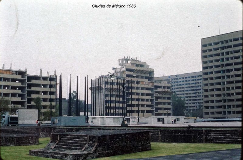 Plaza de Nonoalco Tlatelolco Ciudad de México 1986.
