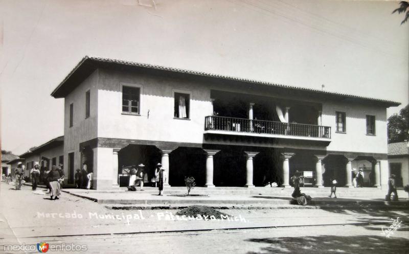 En el mercado Municipal.