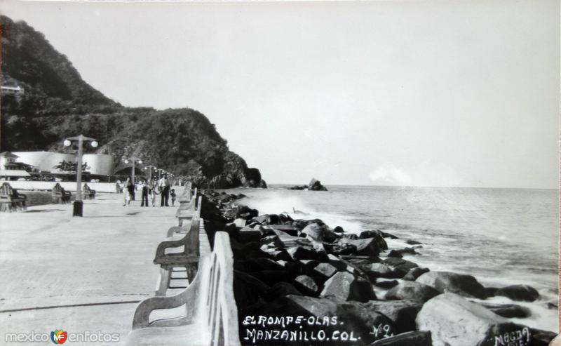 El rompeolas.