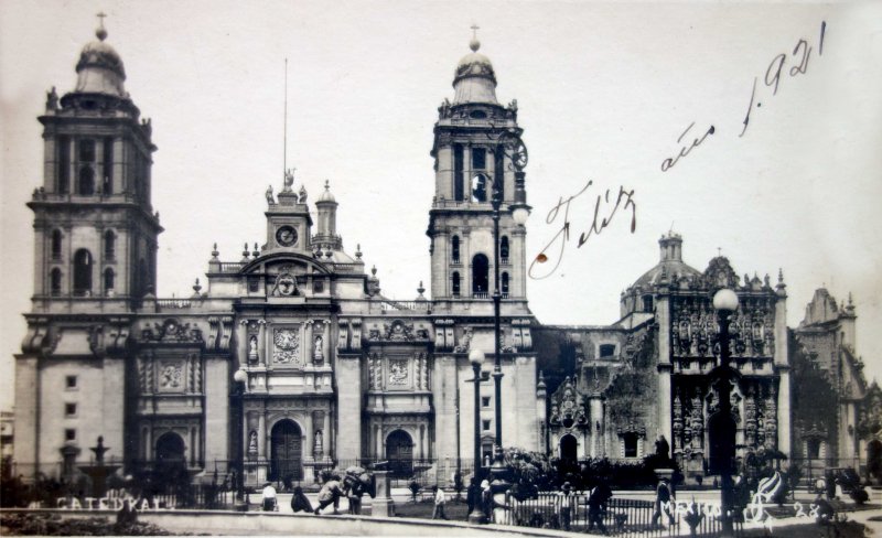 La Catedral de la Ciudad de México 1921.