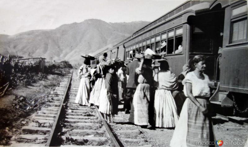 Lugar no identificado Estacion de Ferrocarril.