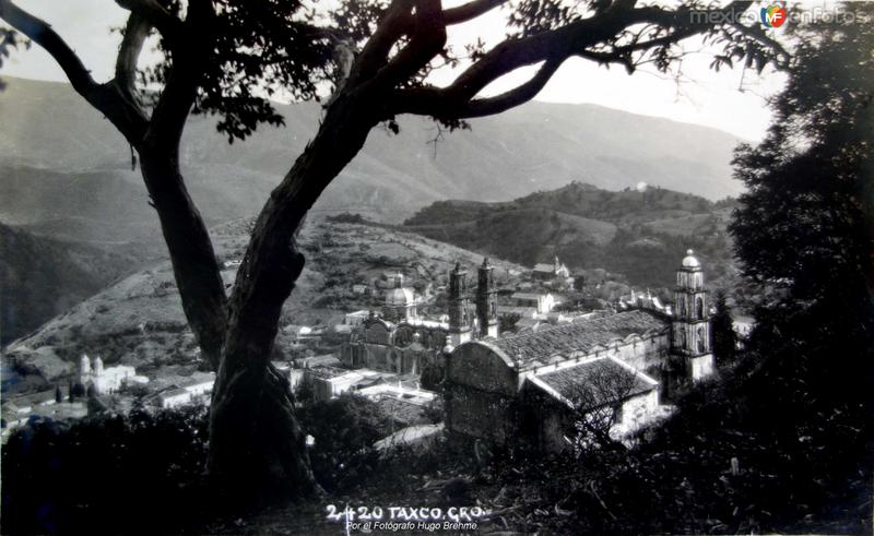 Panorama Por el Fotógrafo Hugo Brehme..