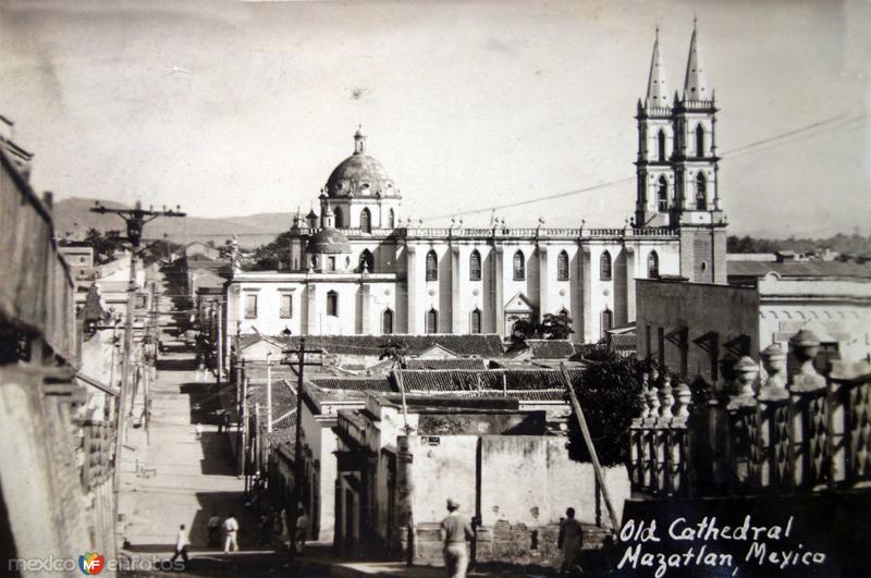 La Catedral ( Circulada el 4 de Diciembre de 1929 ).