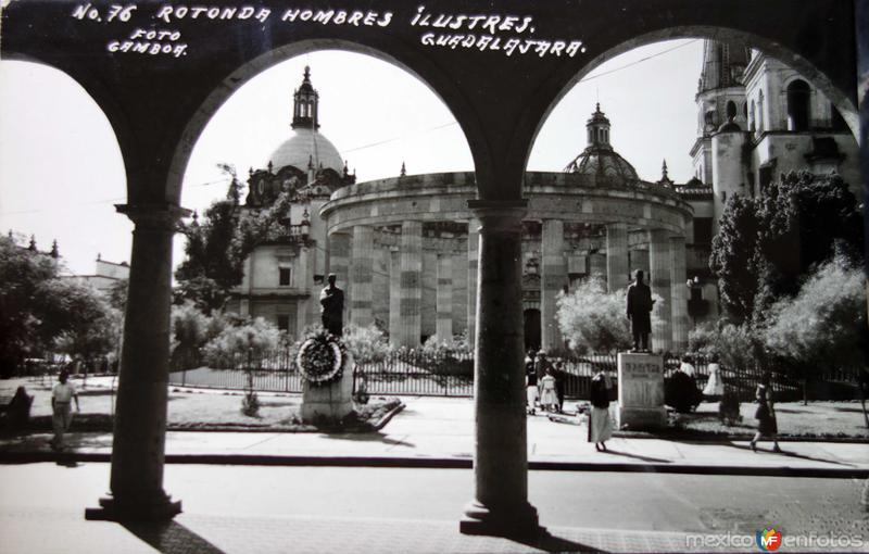 Rotonda hombres ilustres Guadalajara, Jalisco.