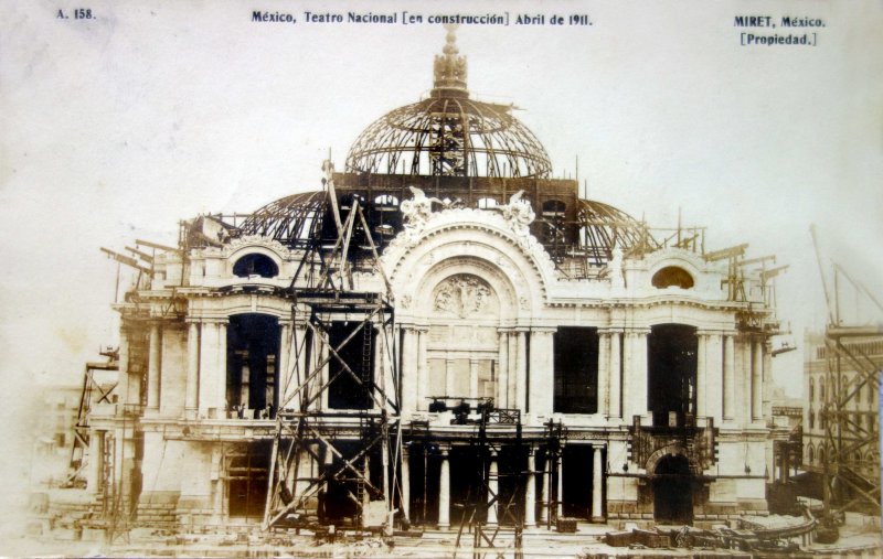 Teatro Nacional por el Fotógrafo Félix Miret ( Circulada el 5 de Agosto de 1912 )