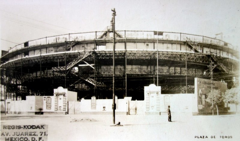 La Plaza de toros.