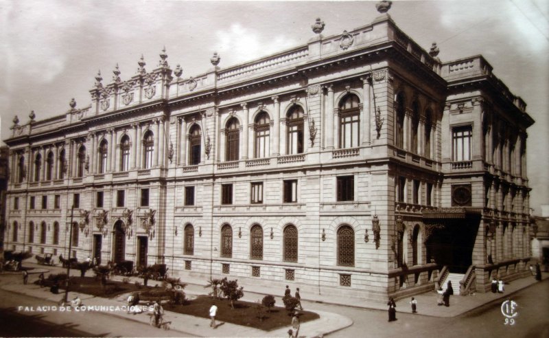 Palacio de Comunicaciones.