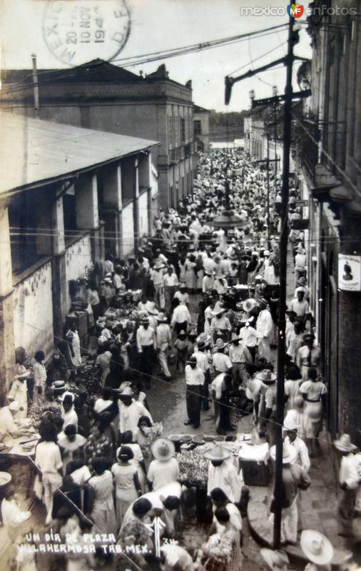 Un dia de Plaza ( Circulada el 13 de Noviembre de 1942 ).