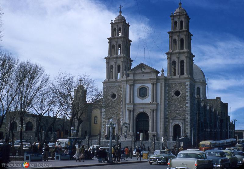 Catedral y Plaza de Armas (circa 1952)
