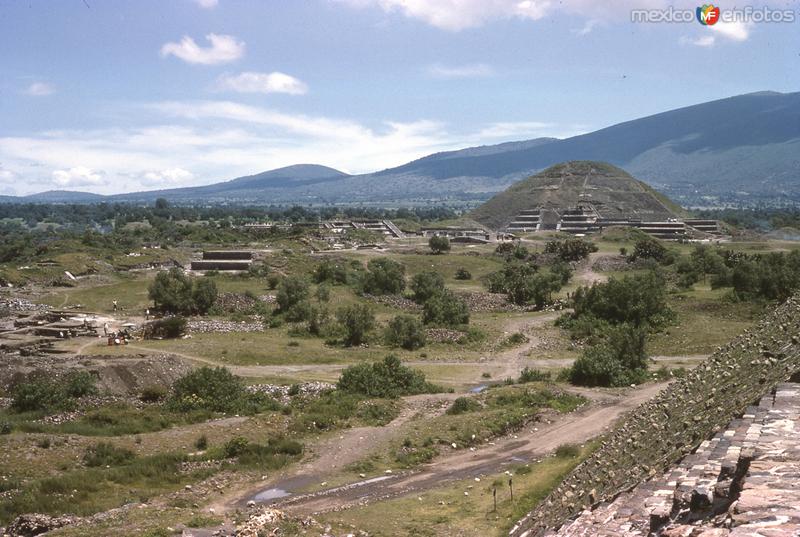 Pirámide de la Luna (1963)