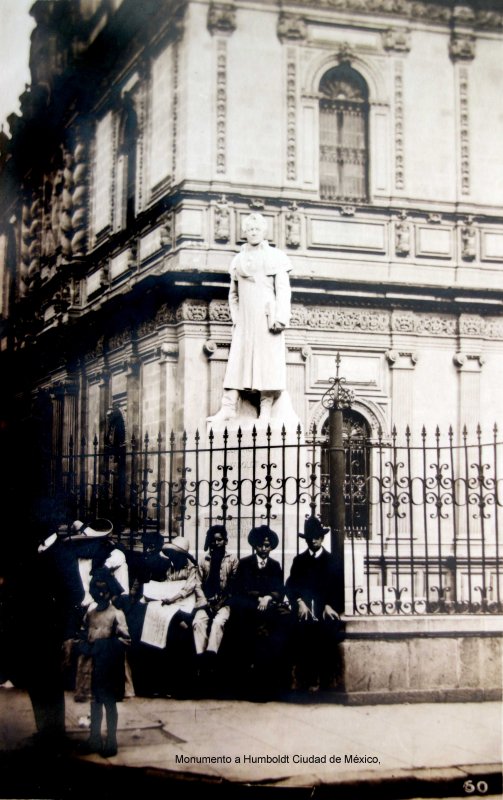 Monumento a Humboldt Ciudad de México.