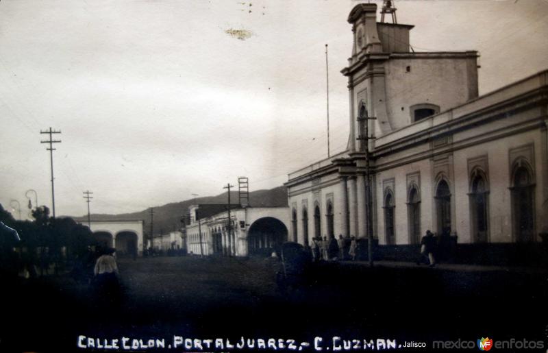 Calle Colon y portal Juarez.