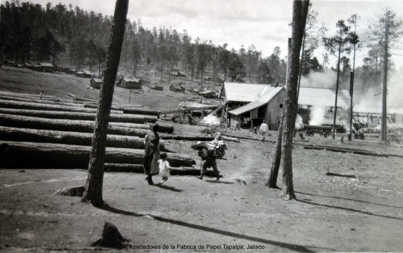 Alrededores de la Fabrica de Papel Tapalpa, Jalisco.