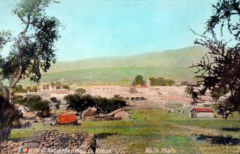 Vista de de La Hacienda de Atequiza, Jalisco por Charles B. Waite.