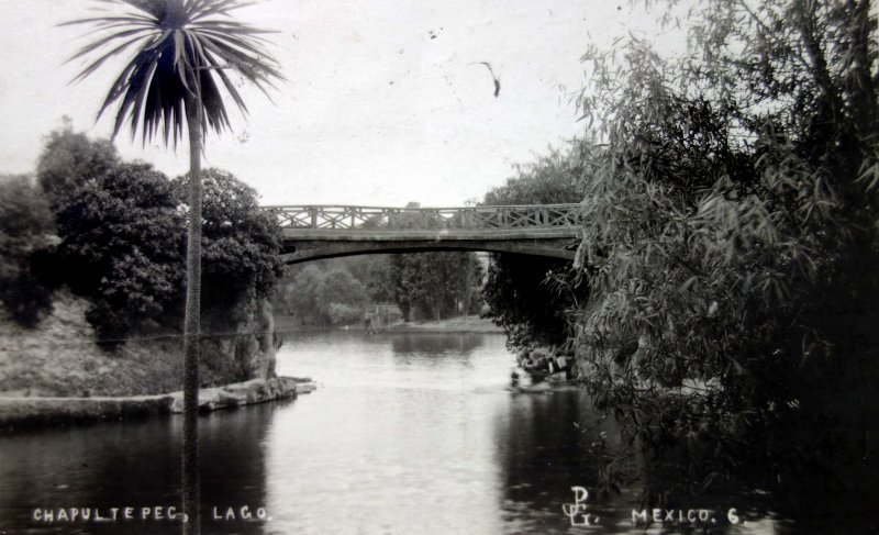 El Lago de Chapultepec ( Circulada el 25 de Febrero de 1923 ).