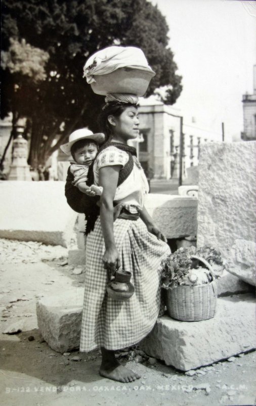 Tipos Mexicanos vendedora ( Circulada el 9 de Abril de 1953 ).