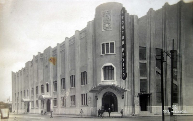 Edificio del Fronton Ciudad de México.