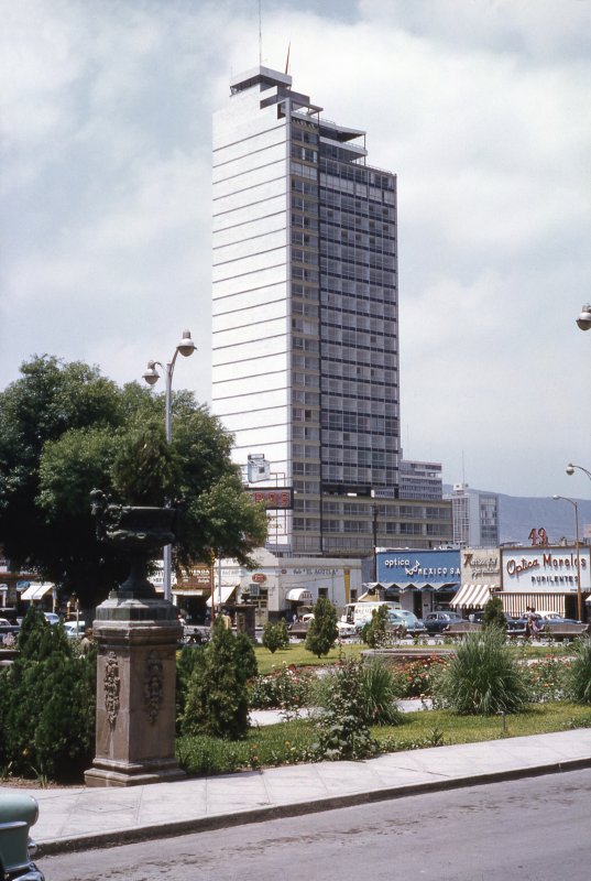 Edificio Latino (1962)
