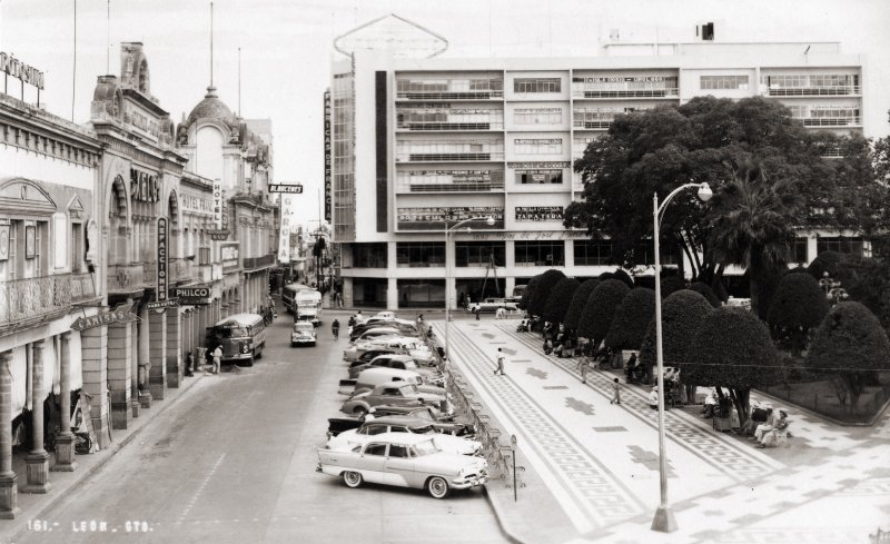 Plaza principal y portales