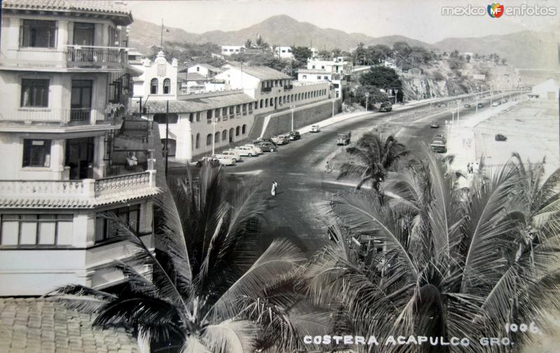 La costera de Acapulco, Guerrero ( Circulada el 30 de Julio de 1948 ).