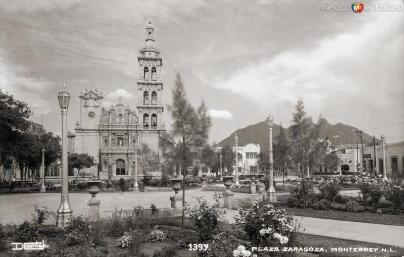 Plaza Zaragoza y Catedral
