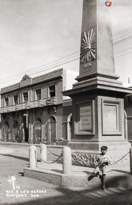 Monumento a los Héroes de 1854 en defensa de Guaymas