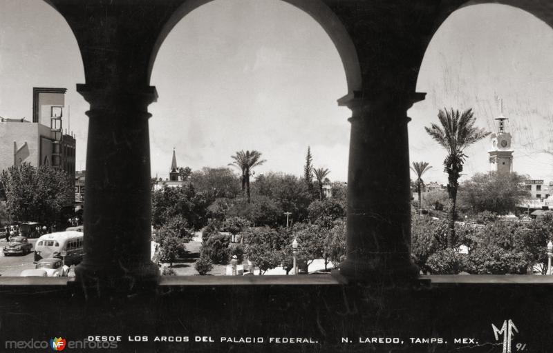 Plaza Hidalgo, desde los arcos del Palacio Federal