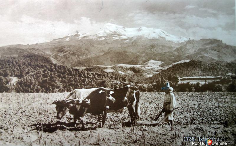 Volcan Iztaccíhuatl Por el fotografo Hugo Brehme ( Circulada el 3 de Noviembre de 1930 ).