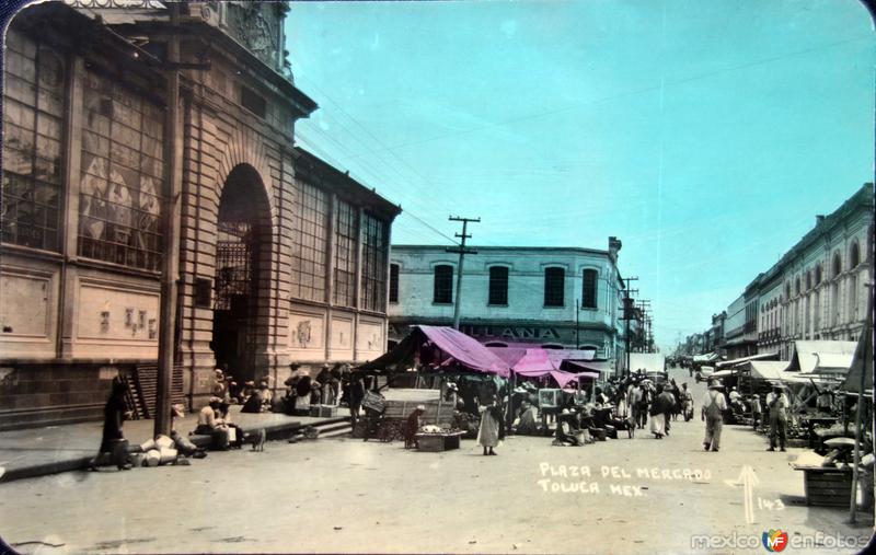 La Plaza y mercado.