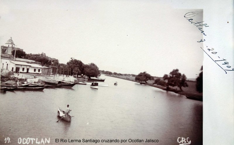 El Rio Lerma Santiago cruzando por Ocotlan Jalisco ( Circulada el 20 deAgosto de 1909 ).