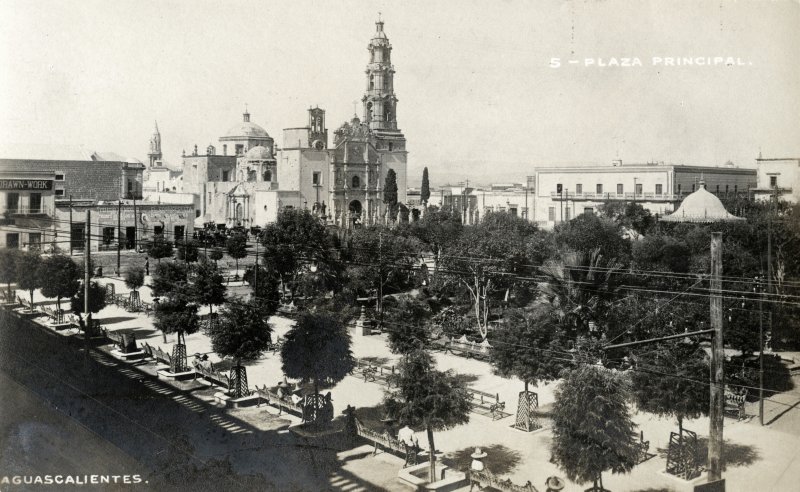 Catedral y Plaza Principal