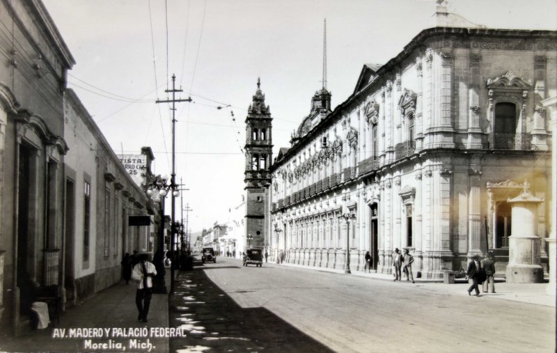 Avenida Madero y Palacio Federal.