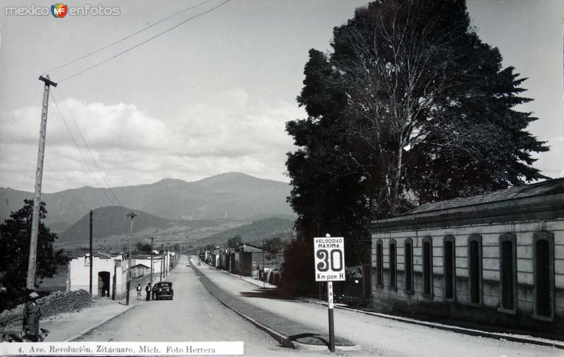 Avenida Revolucion.