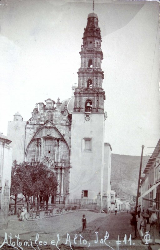 La catedral. ( Circulada el 28 de Noviembre de 1908 ).