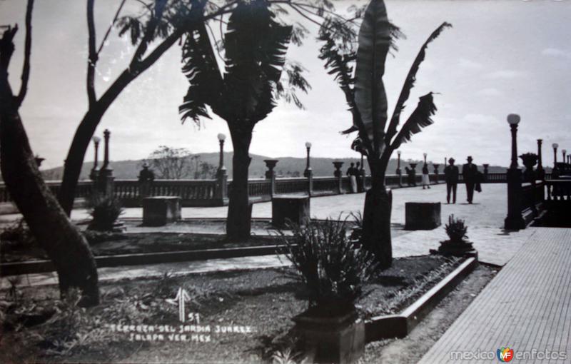 Terraza de el jardin Juarez Jalapa Veracruz.