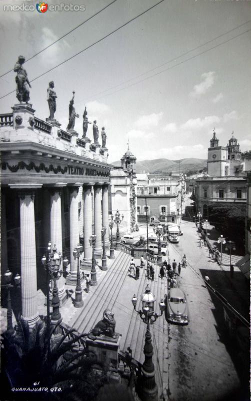 Teatro Juarez.