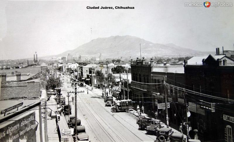 Escena callejera. Ciudad Juárez, Chihuahua ( Circulada el 30 de Septiembre de 1930 ).