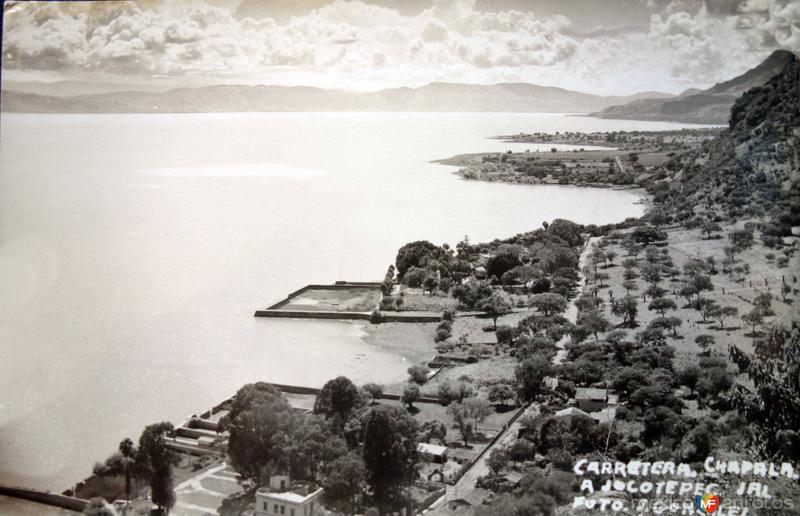 Carretera entre Chapala y Jocotepec.