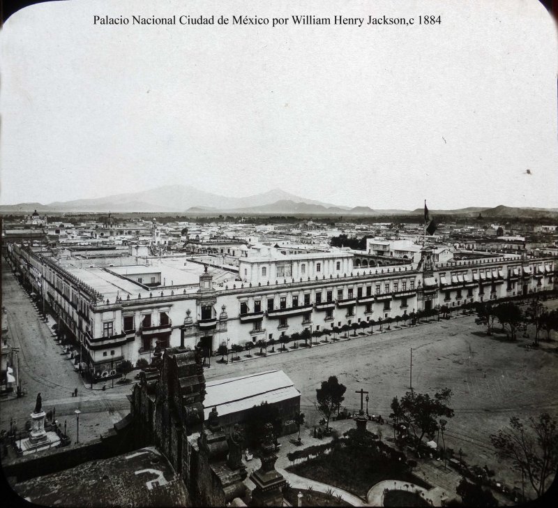 Palacio Nacional Ciudad de México por William Henry Jackson,c 1884,